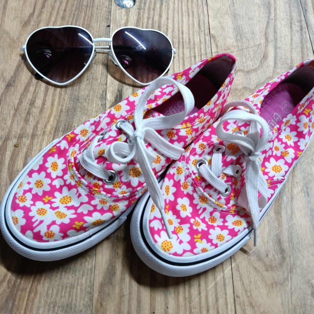 Giggles Lace up Floral Design Sneaker